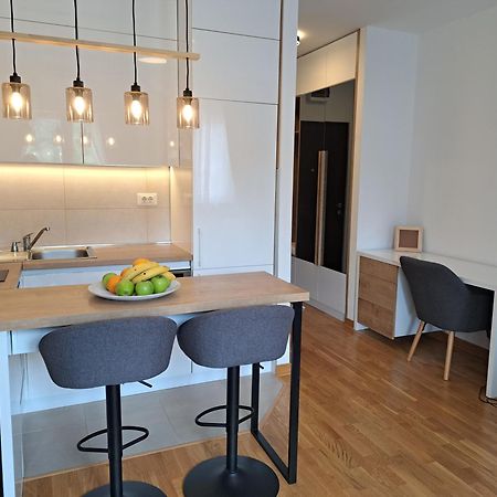 Marina City Key Luxury Studio พอดโกริกา ภายนอก รูปภาพ